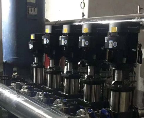 變頻恒壓供水設(shè)備如何解決學校二次供水問題？