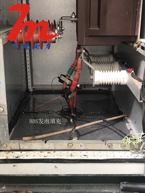 開關柜，環(huán)形網絡機柜和機箱的防冷凝堵塞方案