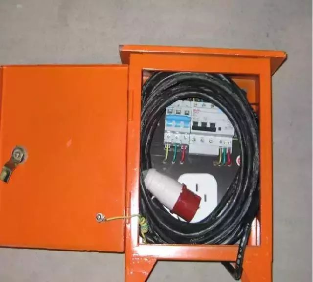 施工現(xiàn)場臨時用電配電箱及開關(guān)箱配置和使用說明，圖示詳圖